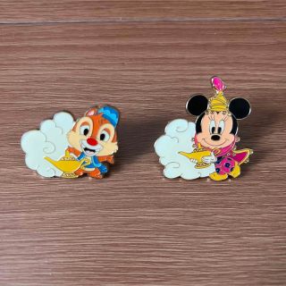 ディズニー(Disney)のディズニーシー ピンバッジ 2個セット(キャラクターグッズ)