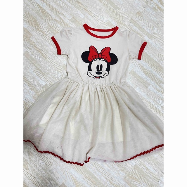 Disney(ディズニー)のミニーちゃん　ワンピース　120 キッズ/ベビー/マタニティのキッズ服女の子用(90cm~)(ワンピース)の商品写真