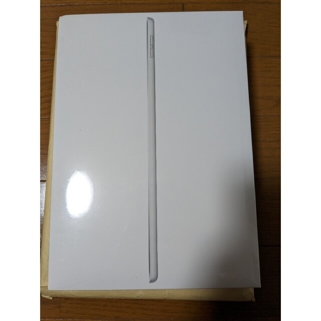 ipad  第9世代 新品未開封品　Wi-Fi シルバースマホ/家電/カメラ