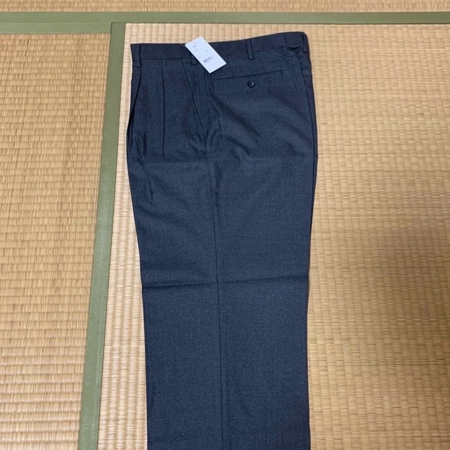 男性用スラックス　 メンズのパンツ(スラックス)の商品写真