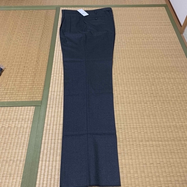 男性用スラックス　 メンズのパンツ(スラックス)の商品写真