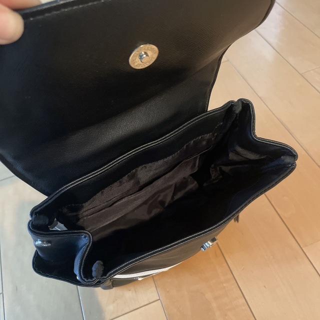 サンリオ(サンリオ)のリュック　ブラック　リボン レディースのバッグ(リュック/バックパック)の商品写真