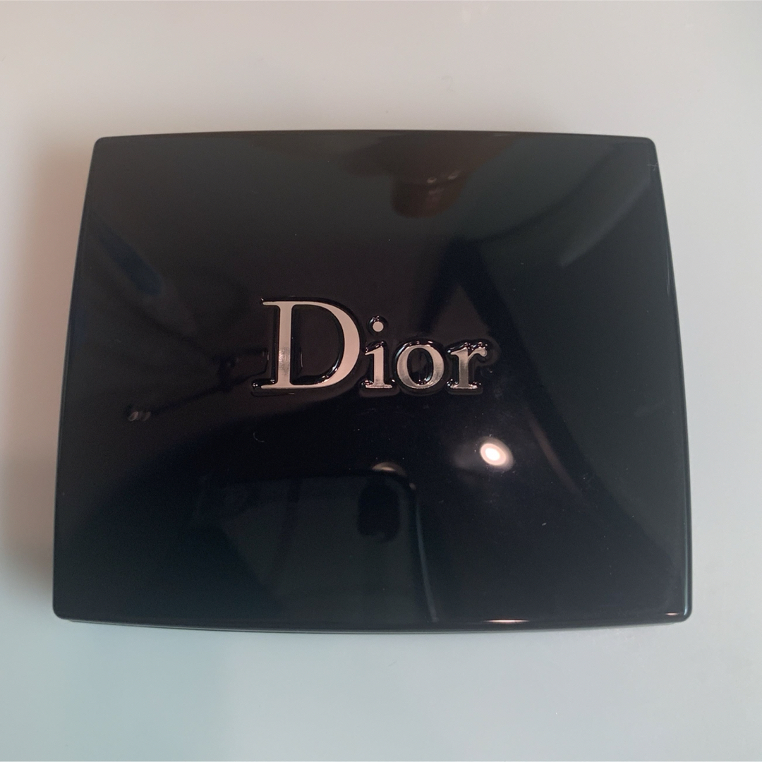 Christian Dior(クリスチャンディオール)のディオール サンク クルール　867 アトラクト コスメ/美容のベースメイク/化粧品(アイシャドウ)の商品写真
