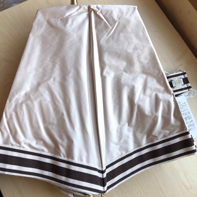 ★新品★アシーナニューヨーク 折りたたみ晴雨兼用傘 ベージュ ストライプ レース