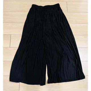 ユニクロ(UNIQLO)の⭐︎美品⭐︎UNIQLO ワイドパンツ　黒　ワッシャー素材　Lサイズ　体型カバー(その他)