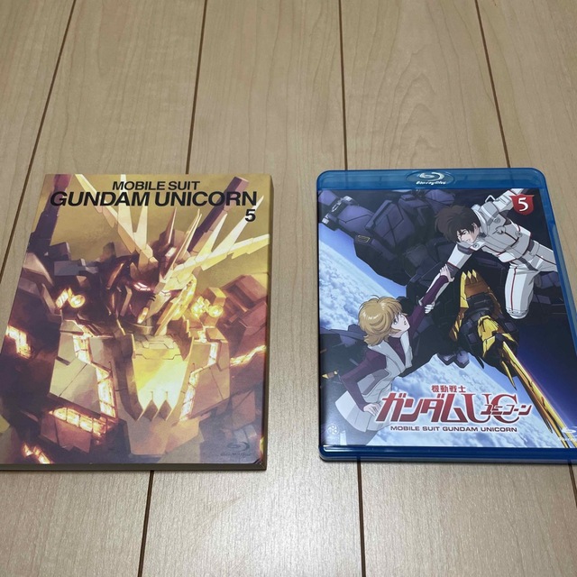 機動戦士ガンダムUC　5 Blu-ray