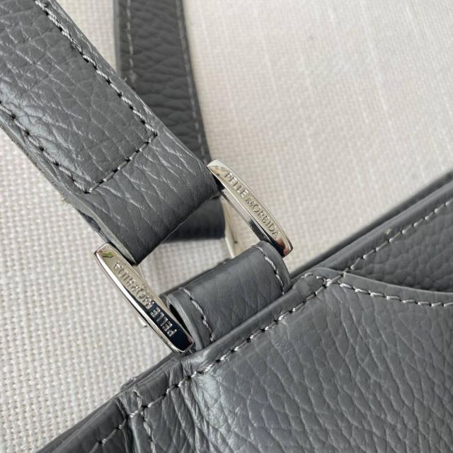 極美品 ペッレモルビダ レザー トートバッグ 肩掛け 通勤 A4/PC収納-