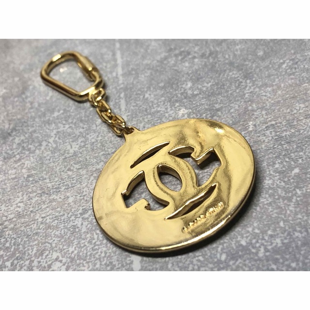 GUCCI - グッチ キーホルダー ゴールド シェリー GUCCI GUCCI - グッチ キーホルダー ゴールド シェリー GUCCI