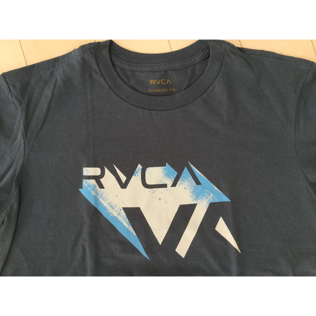 RVCA(ルーカ)の新品☆RVCA メンズ Tシャツ S  メンズのトップス(Tシャツ/カットソー(半袖/袖なし))の商品写真