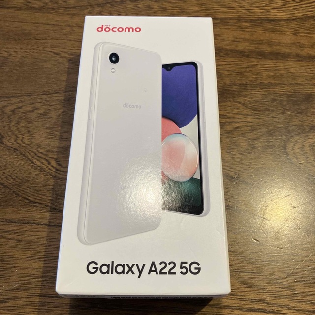 Galaxy(ギャラクシー)のSAMSUNG Galaxy A22 5G SC-56B ホワイト スマホ/家電/カメラのスマートフォン/携帯電話(スマートフォン本体)の商品写真