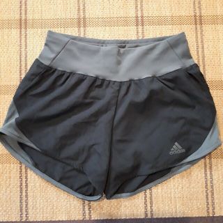 アディダス(adidas)のアディダス　パンツ(ショートパンツ)