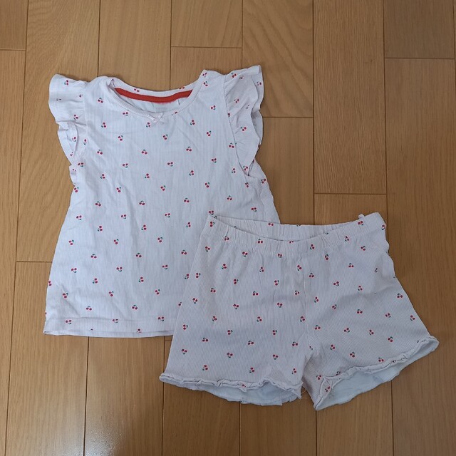 H&M(エイチアンドエム)のH&M　セットアップ　女の子 キッズ/ベビー/マタニティのキッズ服女の子用(90cm~)(パジャマ)の商品写真