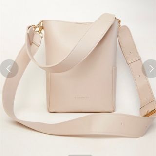 ランデブー(RANDEBOO)のRANDEBOO Petit bucket bag アイボリー(ショルダーバッグ)