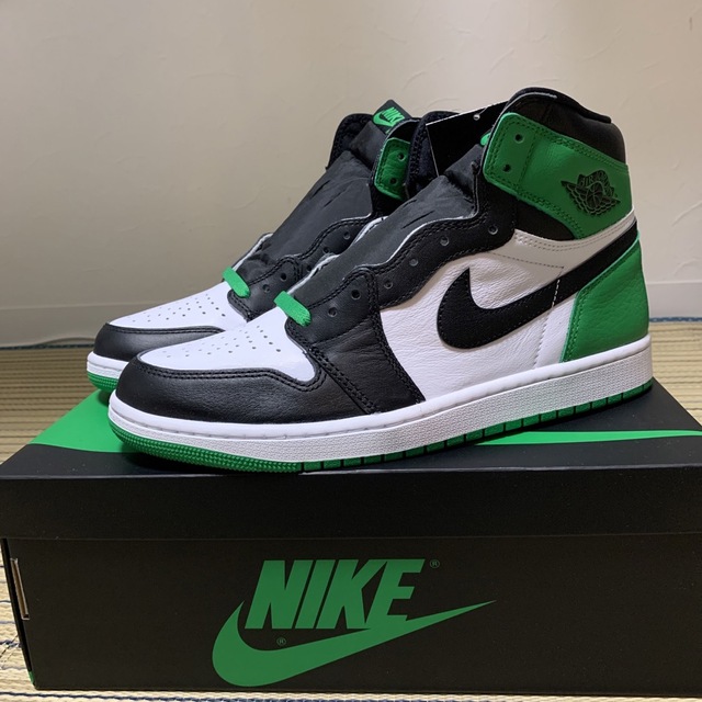 AIR JORDAN 1 RETRO HIGH OG LUCKY GREEN