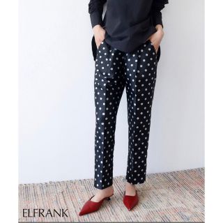 ザラ(ZARA)の【未使用美品】エルフランク elfrank ドット柄 ジャガード パンツ 黒(クロップドパンツ)