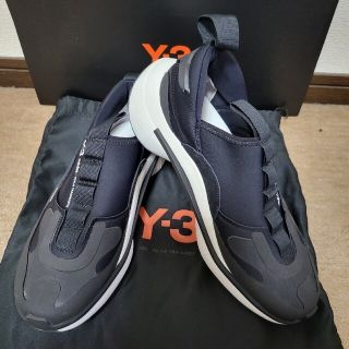 ワイスリー(Y-3)の超美品 Y-3 QISAN COZY RUN 26.5 入手困難人気商品(スニーカー)