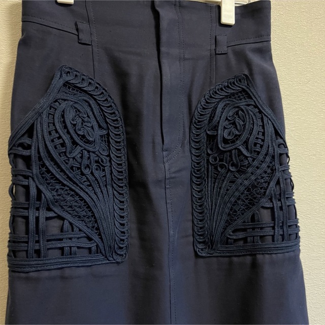 mame(マメ)のMame Kurogouchiマメクロゴウチ コード刺繍スカート　ネイビー レディースのスカート(ロングスカート)の商品写真