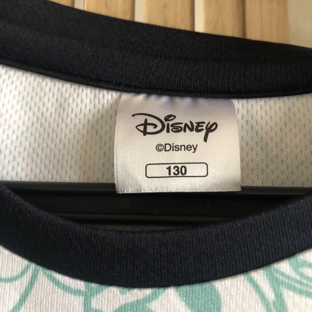 Disney(ディズニー)のDisney 長袖シャツ　130cm キッズ/ベビー/マタニティのキッズ服女の子用(90cm~)(Tシャツ/カットソー)の商品写真