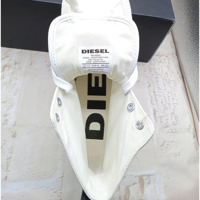 DIESEL(ディーゼル)の★NORI様専用★新品【diesel ディーゼル】メンズ スニーカー ホワイト メンズの靴/シューズ(スニーカー)の商品写真