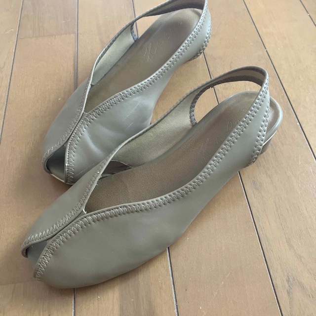  KOBE LETTUCE オープントゥストレッチサンダル レディースの靴/シューズ(サンダル)の商品写真