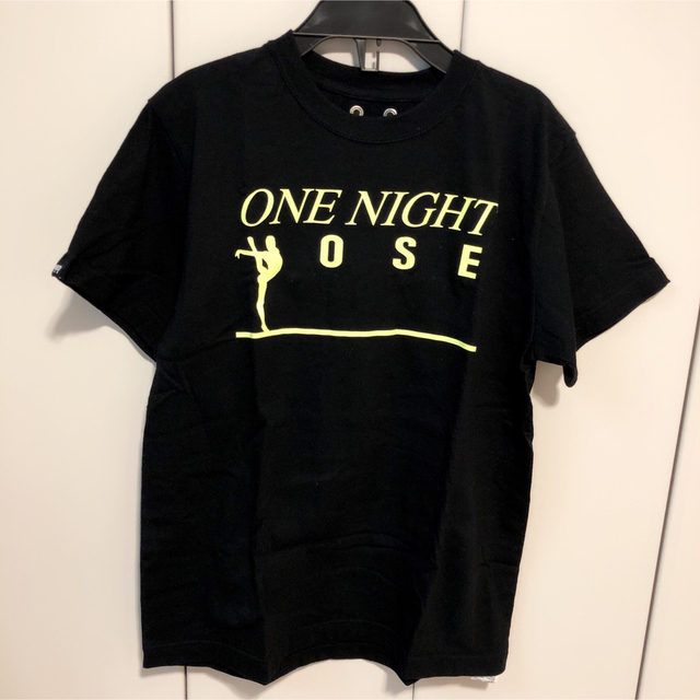 PAMEO POSE(パメオポーズ)のパメオポーズ　pameo pose ONE NIGHT POSE Tシャツ　黒 レディースのトップス(Tシャツ(半袖/袖なし))の商品写真