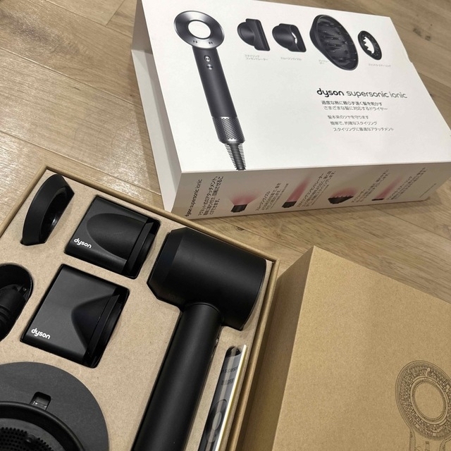 Dyson - 【美品】ダイソン ヘアドライヤーの通販 by にんにん's shop