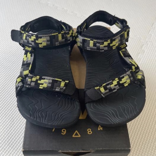 Teva(テバ)のテバ　サンダル キッズ/ベビー/マタニティのキッズ靴/シューズ(15cm~)(サンダル)の商品写真