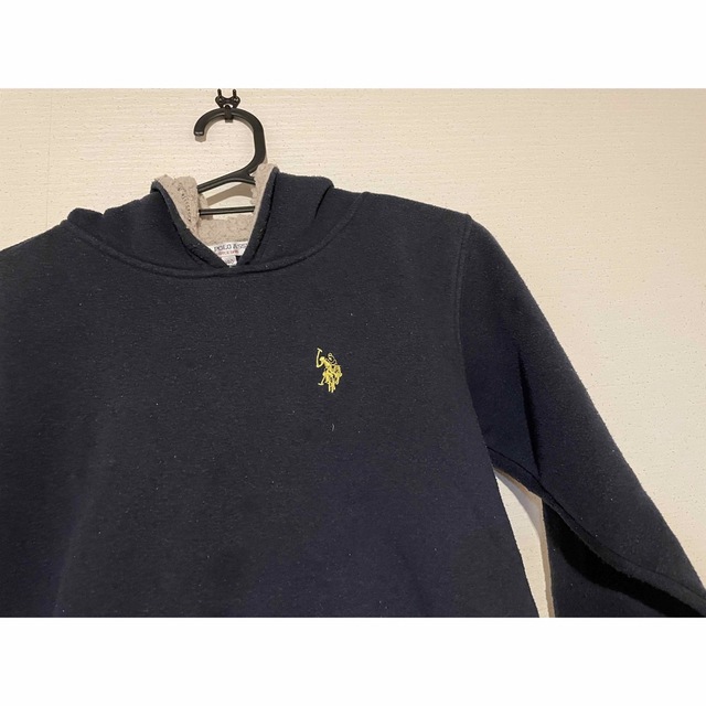 U.S. POLO ASSN.(ユーエスポロアッスン)のこども用セーター　パーカー　navy ネイビー　裏起毛　フード　 キッズ/ベビー/マタニティのキッズ服男の子用(90cm~)(ジャケット/上着)の商品写真