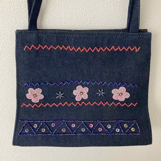 ビーズ刺繍バッグ 1の通販 by *maa*｜ラクマ