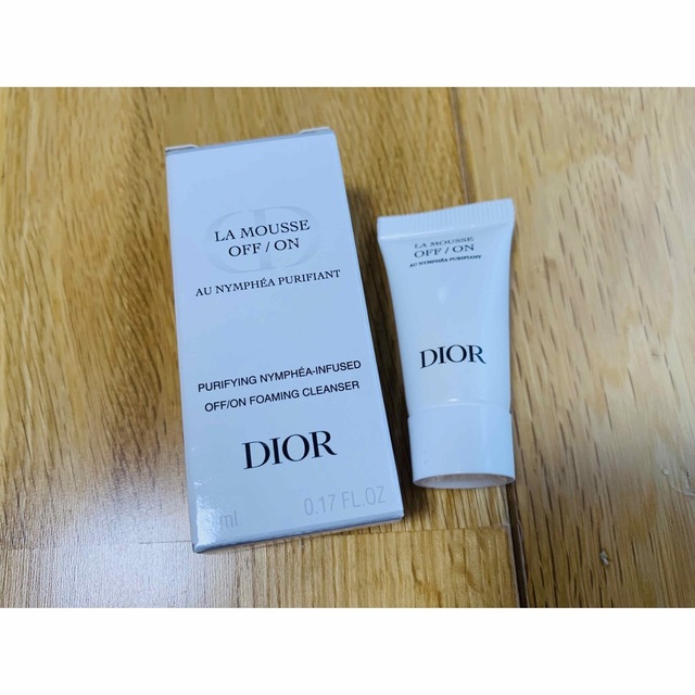 Christian Dior(クリスチャンディオール)のラ ムース ピュリフィアン オフ オン 5ml コスメ/美容のスキンケア/基礎化粧品(洗顔料)の商品写真