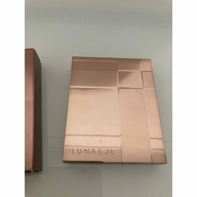LUNASOL(ルナソル)のルナソル　スキンモデリングアイズ　01 beige beige コスメ/美容のベースメイク/化粧品(アイシャドウ)の商品写真
