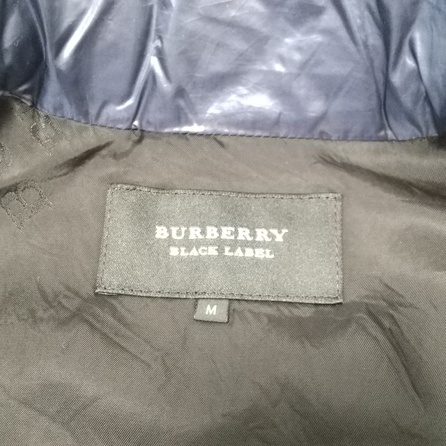 BURBERRY BLACK LABEL(バーバリーブラックレーベル)のバーバリー　ダウンベスト メンズのジャケット/アウター(ダウンベスト)の商品写真