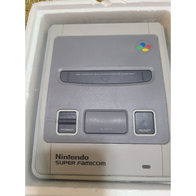 Nintendo スーパーファミコン 本体 SHVC-001 エンタメ/ホビーのゲームソフト/ゲーム機本体(家庭用ゲーム機本体)の商品写真