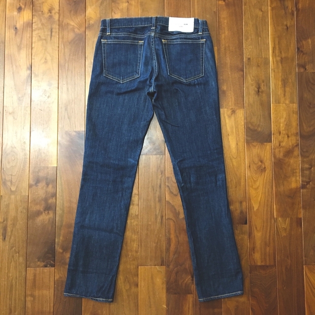 UNDER BAR RAW.(アンダーバーロウ)のUNDER BAR  RAW  JEANS  XS レディースのパンツ(デニム/ジーンズ)の商品写真