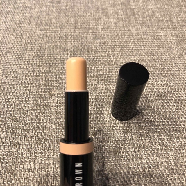 BOBBI BROWN(ボビイブラウン)のボビイブラウン　スキンコンシーラースティック　06 ベージュ コスメ/美容のベースメイク/化粧品(コンシーラー)の商品写真