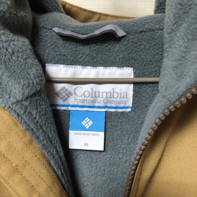 Columbia(コロンビア)の◎コロンビア　アウター　フード付き メンズのジャケット/アウター(ブルゾン)の商品写真