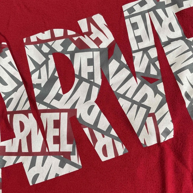 MARVEL(マーベル)のMARVEL Tシャツ  140 キッズ/ベビー/マタニティのキッズ服男の子用(90cm~)(Tシャツ/カットソー)の商品写真