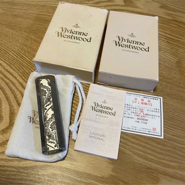 Vivienne Westwood(ヴィヴィアンウエストウッド)のVivienne Westwood ガスライター メンズのファッション小物(タバコグッズ)の商品写真