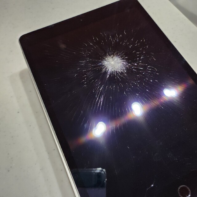 iPad9 64GB wifi モデル 第9世代 ジャンク - タブレット