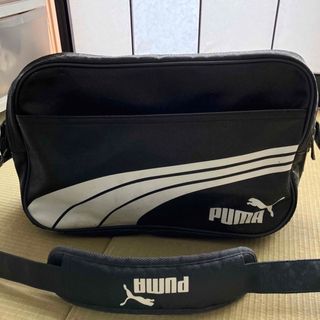 プーマ(PUMA)のPUMAプーマ黒スポーツバッグ⭐︎送料無料(その他)