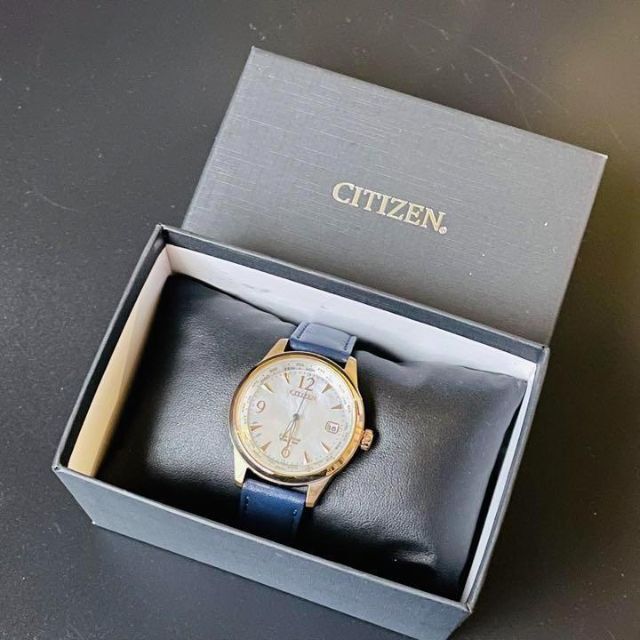 CITIZEN(シチズン)の【新品】定価5.2万円/CITIZEN/マザーオブパール/レディース腕時計 レディースのファッション小物(腕時計)の商品写真