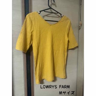 ローリーズファーム(LOWRYS FARM)のLOWRYS FARM トップス　Tシャツ　カットソー　Ｖネック　黄色　半袖(カットソー(半袖/袖なし))