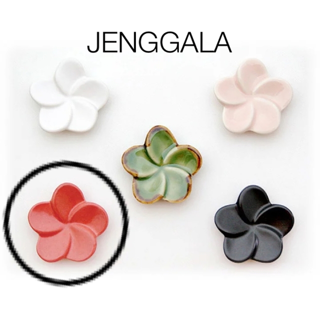 Jenggala(ジェンガラ)のジェンガラ フランジパニ ペア２個入り 箸置き レッドJenggala  インテリア/住まい/日用品のキッチン/食器(カトラリー/箸)の商品写真