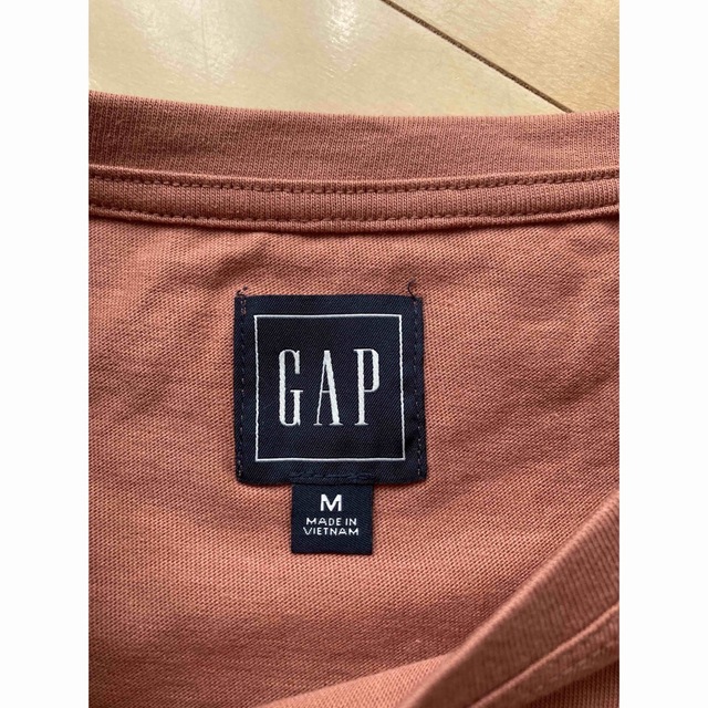 GAP(ギャップ)の新品　Tシャツ レディースのトップス(Tシャツ(半袖/袖なし))の商品写真