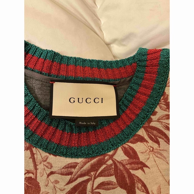 Gucci(グッチ)の【美品】GUCCI 花柄　トップス レディースのトップス(トレーナー/スウェット)の商品写真