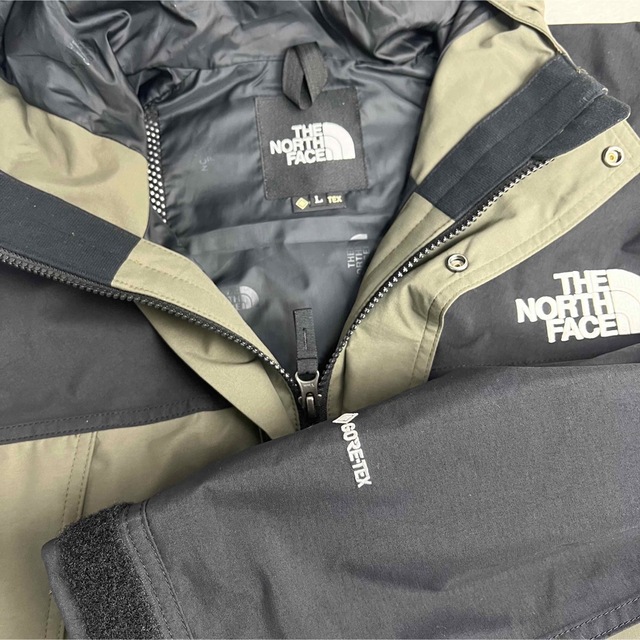 THE NORTH FACE(ザノースフェイス)のノースフェイス　マウンテンライトジャケット　ニュートープ　L メンズ　ジップ メンズのジャケット/アウター(マウンテンパーカー)の商品写真