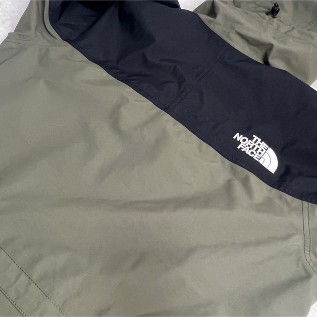 THE NORTH FACE(ザノースフェイス)のノースフェイス　マウンテンライトジャケット　ニュートープ　L メンズ　ジップ メンズのジャケット/アウター(マウンテンパーカー)の商品写真