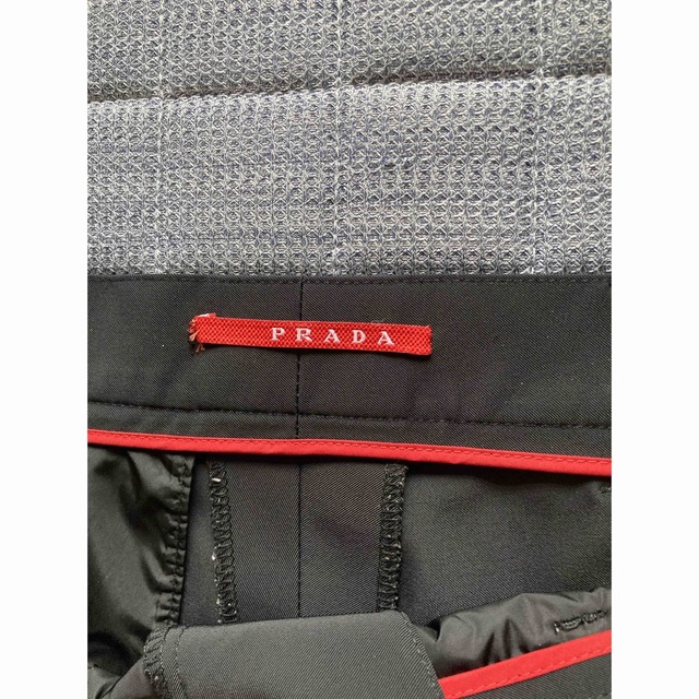 PRADA(プラダ)の（美品）PRADA　スラックス　黒　サイズＳ　５２ メンズのパンツ(スラックス)の商品写真