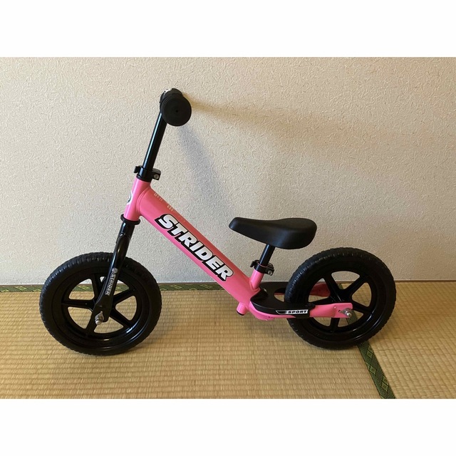 ストライダー14x フューシャピンク キッズバイク スポーツモデル ストライダー14x フューシャピンク キッズバイク スポーツモデル