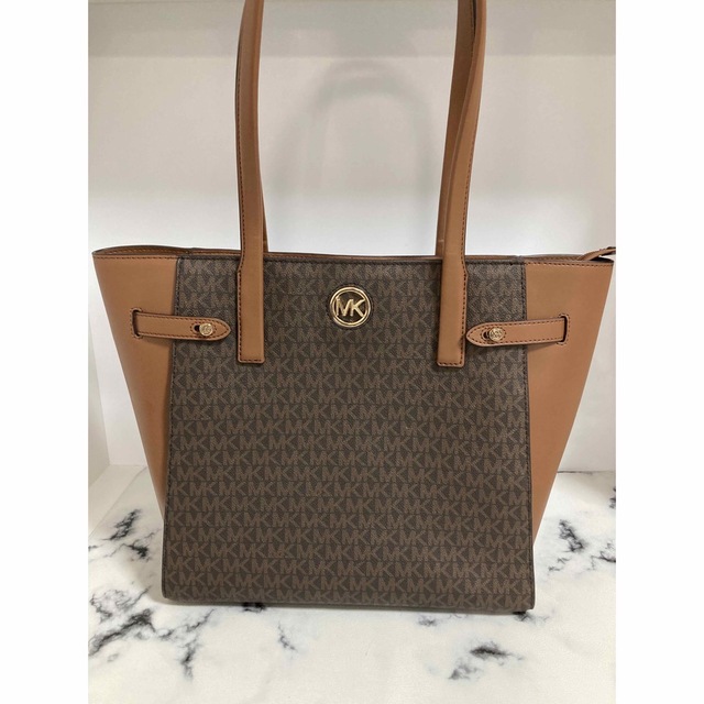 ★未使用に近い★MICHAEL KORS　マイケルコース　トートバッグ　カルメン